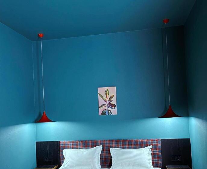 اتاق لوکس با بالکن, Green Rooms