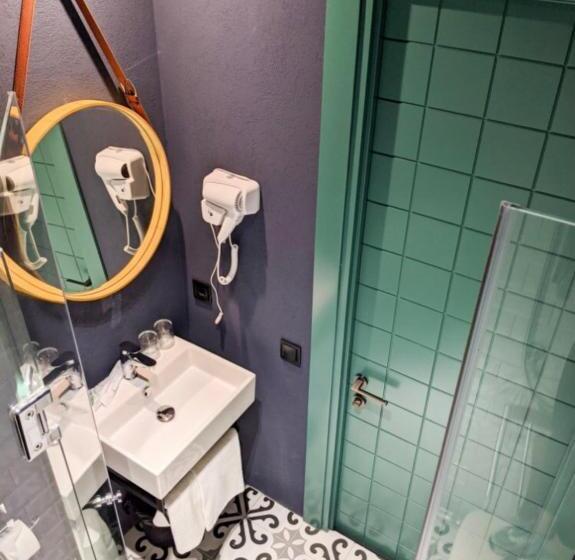 اتاق سوپریور, Green Rooms