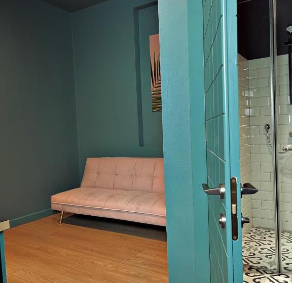 اتاق سوپریور, Green Rooms