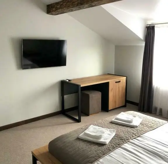 Quarto standard, Huston