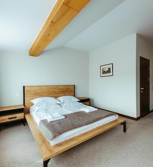 스탠다드 룸, Huston