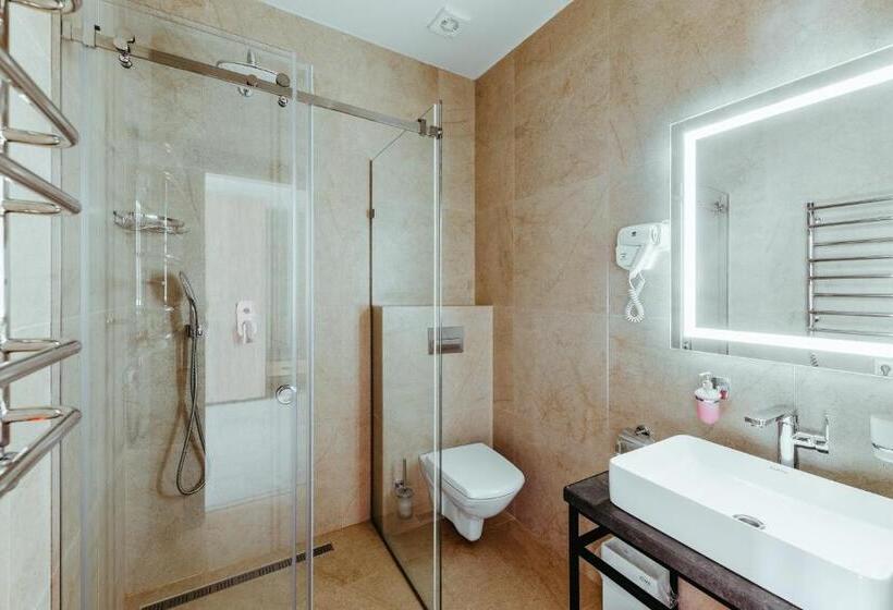 수피리어 룸, Huston