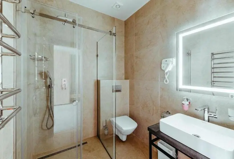 Quarto superior, Huston