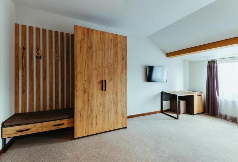 수피리어 룸, Huston