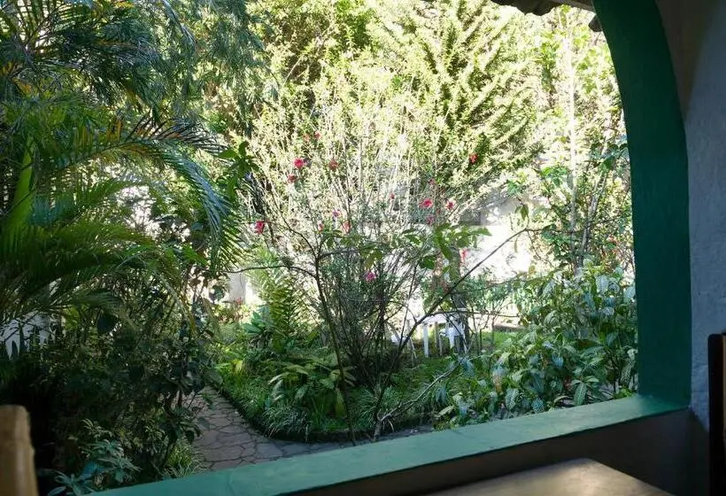 Superior-perhehuone, Le Petit Jardin