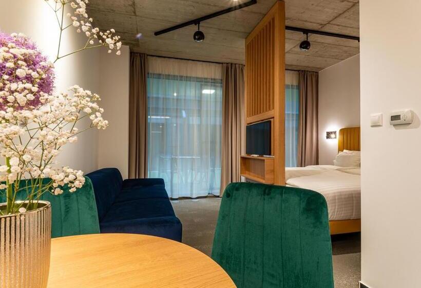 Студия Стандарт, Noir