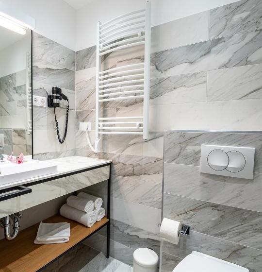 Студия Superior, Noir