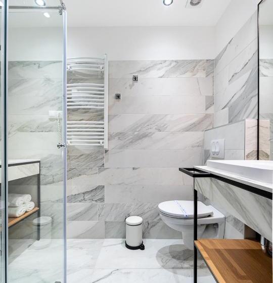 Студия Superior, Noir