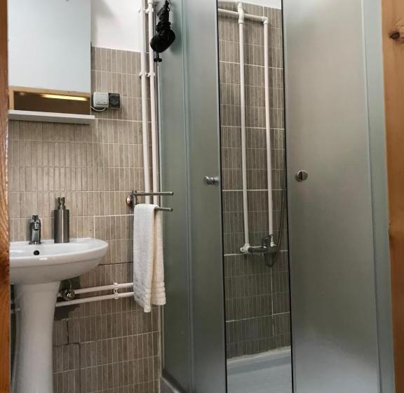 Четырехместный Номер Стандарт, Cazare Iedera