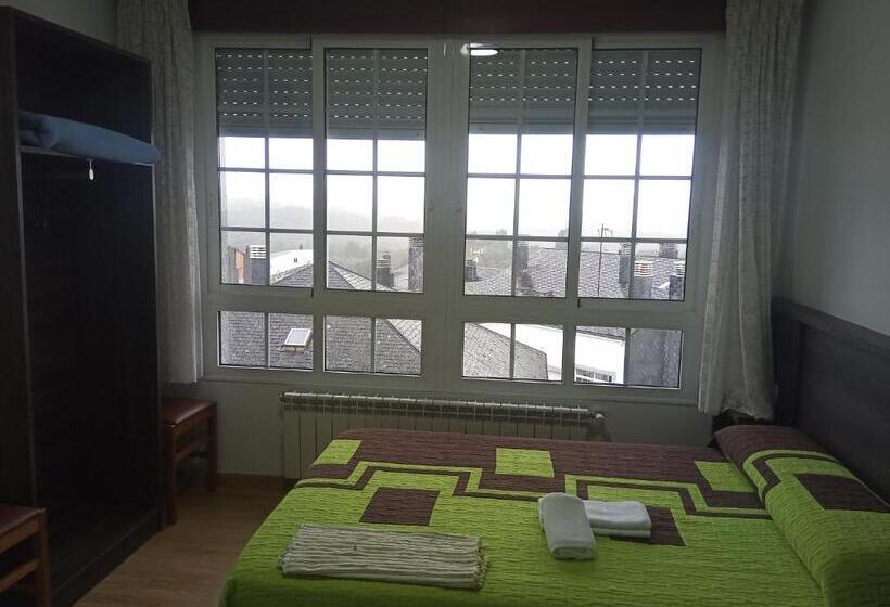 חדר סטנדרט יחיד, Pensión Km66 Palas De Rei