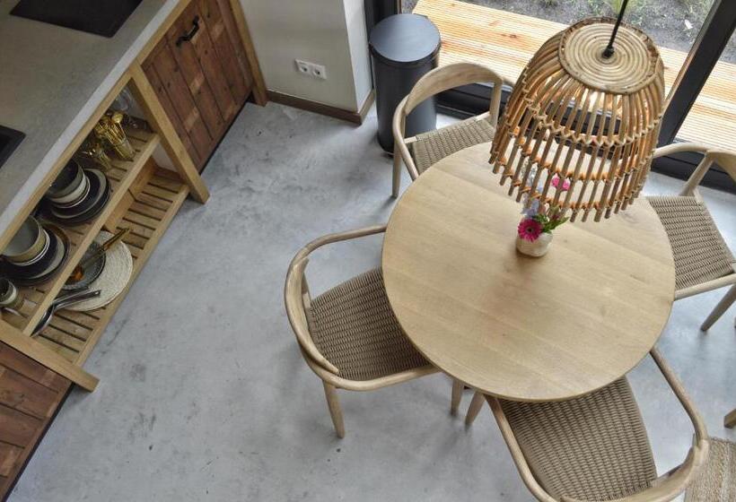 デラックススイート, Van Heeckeren Apartments & Suites Buren