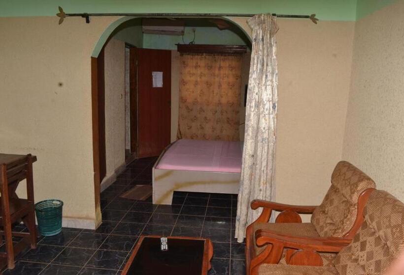 Standard Room, White Horse Hotel Porto Novo
