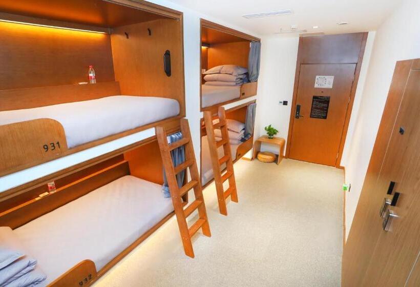 تختخواب در اتاق مشترک, 吃山文化青年旅店