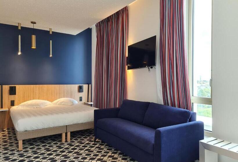 جناح, Akena Nantes Reze Aeroport