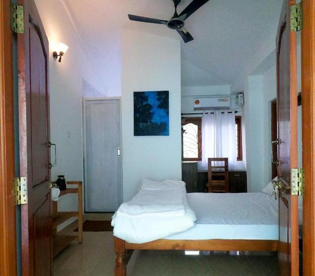 Номер Deluxe, Anjoned Hostel & Cafe