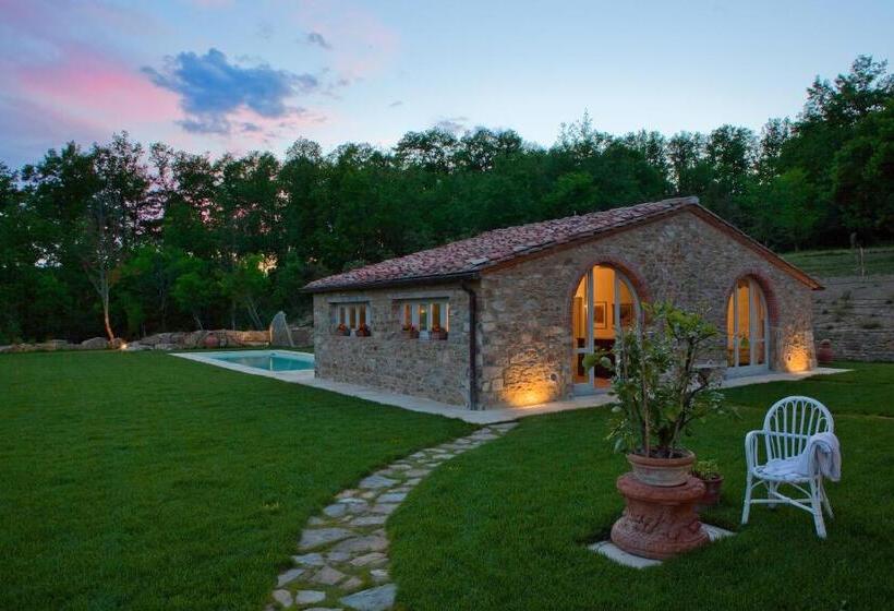 جناح مطلّ علي حمام السباحة, Podere Marcigliano