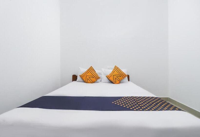 スタンダードルーム, Spot On Rohini Inn Kadampuzha