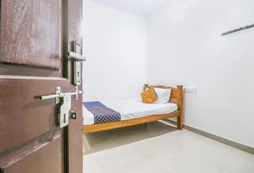 スタンダードシングルルーム, Spot On Rohini Inn Kadampuzha
