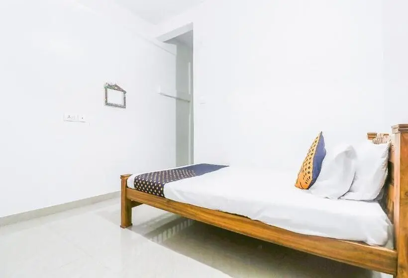 スタンダードシングルルーム, Spot On Rohini Inn Kadampuzha