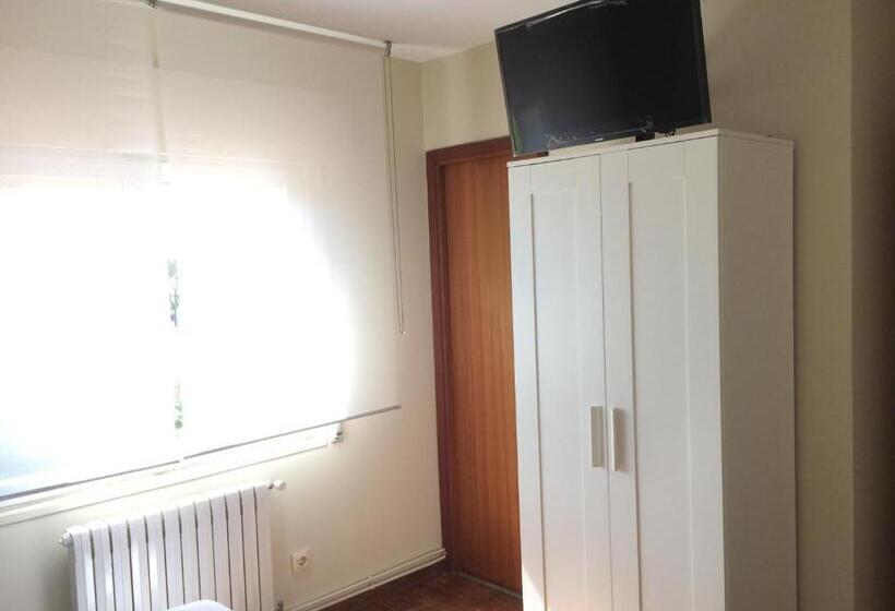 标准间, Pensión Avenida