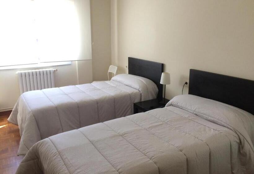 带共用浴室的标准房间, Pensión Avenida