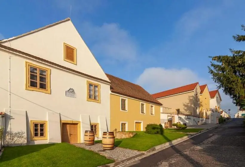 Perhehuone Jaettu Kylpyhuone, Resort Valtberg Valtice