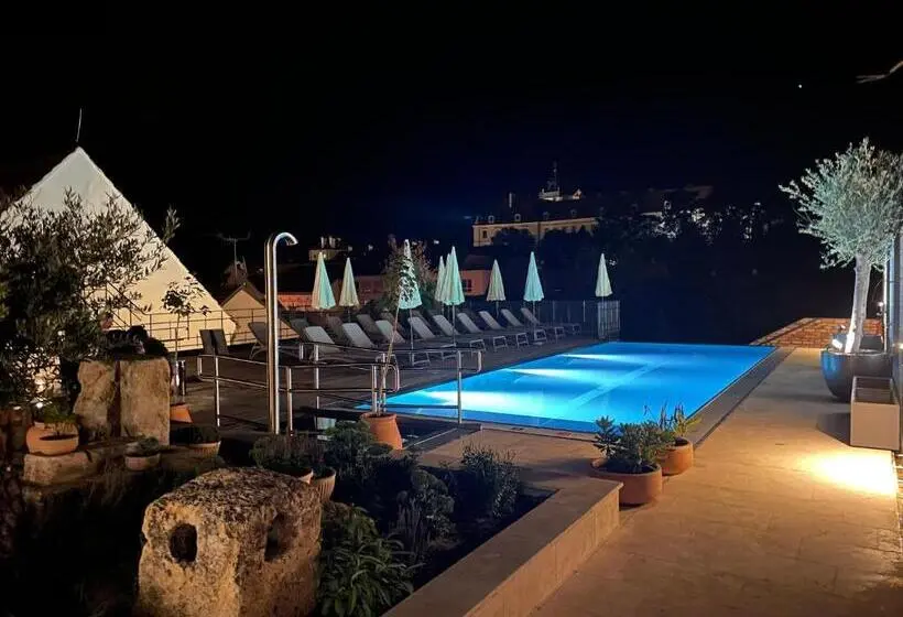 Perhehuone Jaettu Kylpyhuone, Resort Valtberg Valtice