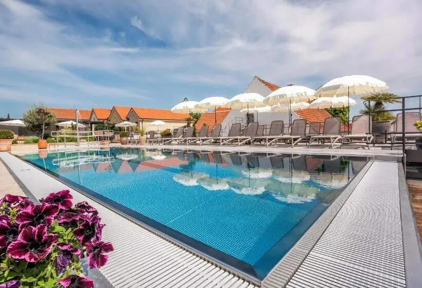 Standard-huone Sisäpuolella, Resort Valtberg Valtice