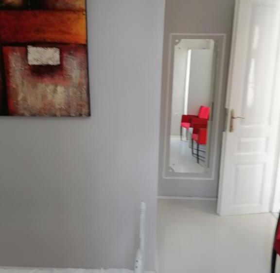 اتاق استاندارد یک نفره, Citalna Rooms