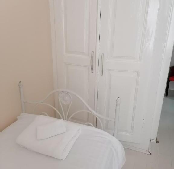 اتاق استاندارد, Citalna Rooms