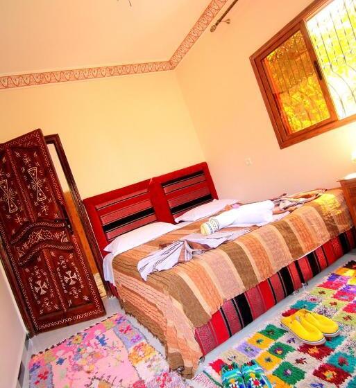 غرفة قياسية مزوَّدة بشُرفة, Jnane Karma