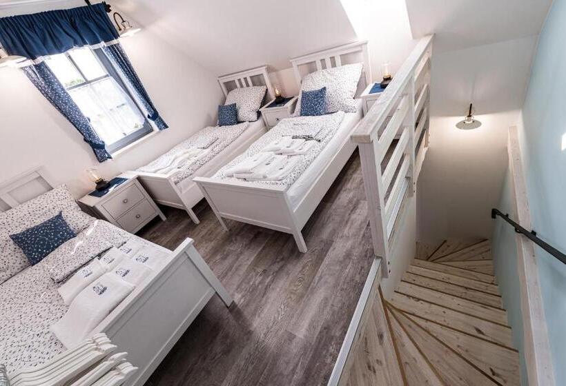 آپارتمان 1 خوابه با چشم‌انداز استخر, Apartmány Sklepy Mařatice