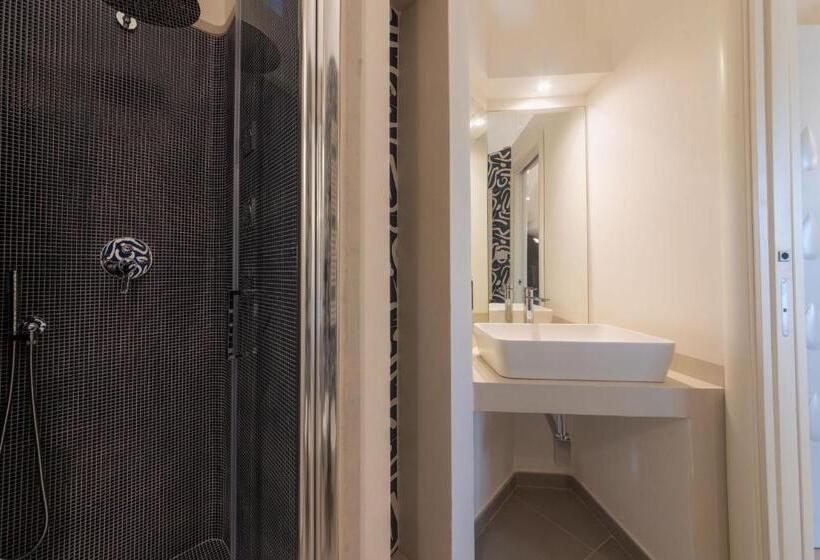 ガーデンビュースタンダードルーム, Insula Boutique