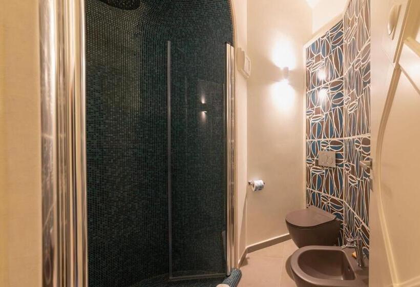 バルコニー付きデラックスルーム, Insula Boutique