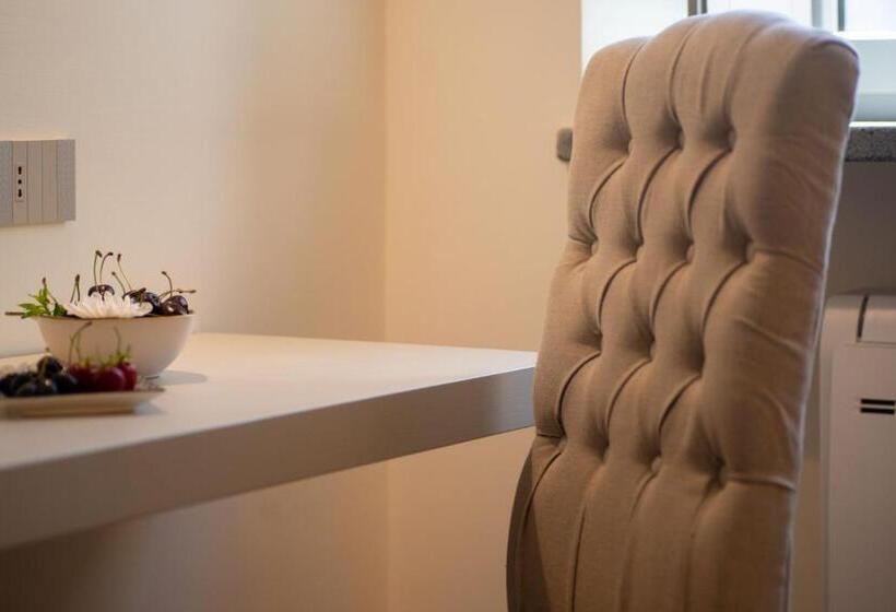 スタンダードルーム, Insula Boutique