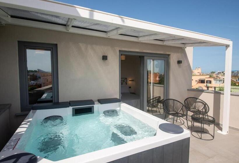 オーシャンビューデラックスルームバルコニー付き, Insula Boutique