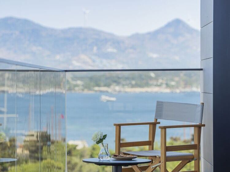 סוויטת ג'וניור נוף לים, Mgallery The Bodrum Hotel Yalikavak