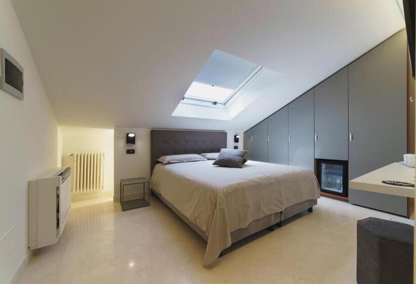 基本间, Caffetteria Luca Suite & Rooms