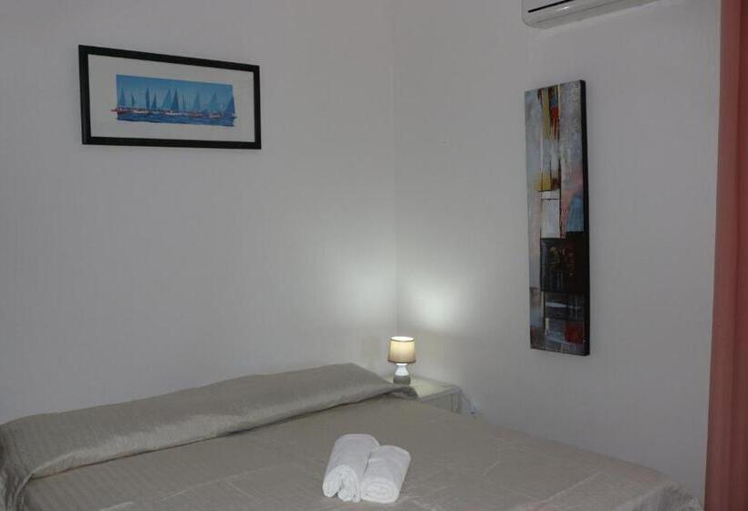 Номер Стандарт Трехместный, Villa Lughente