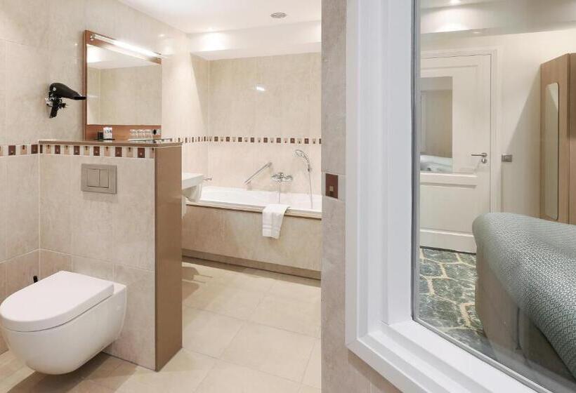 Люкс Вид на Город, Boutique Hotel Jeroen