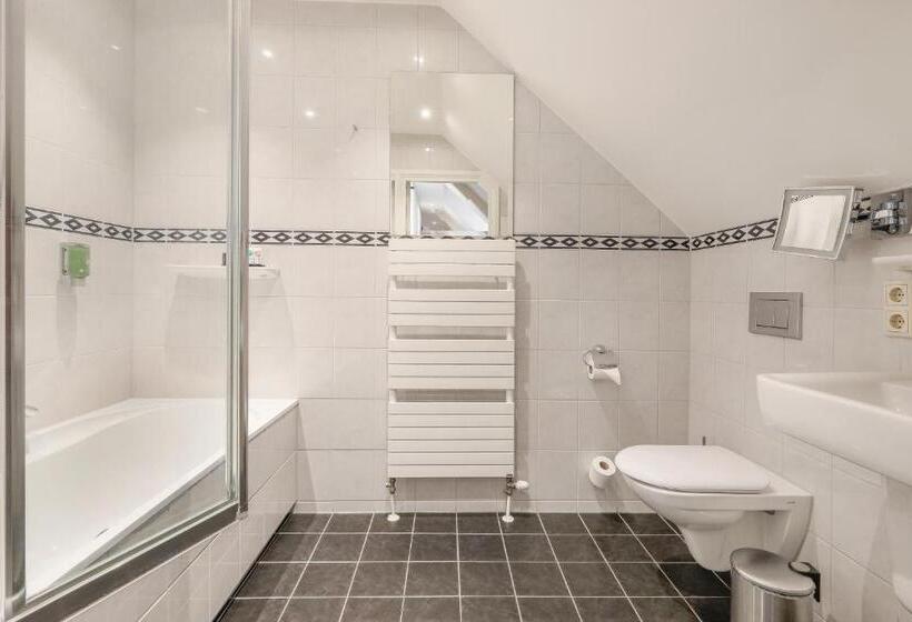 Семейный Номер, Boutique Hotel Jeroen