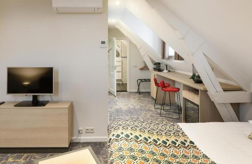 Семейный Номер, Boutique Hotel Jeroen