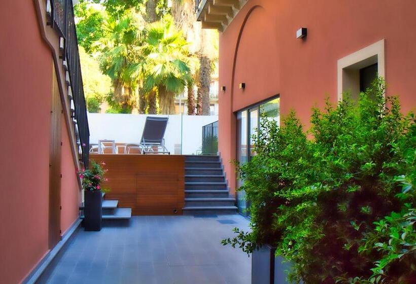 آپارتمان 1 خوابه با چشم‌انداز استخر, Creuza De Ma