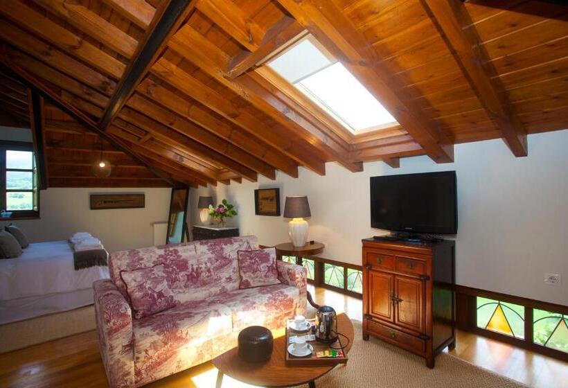 إستوديو ديلوكس, Casona De Indias