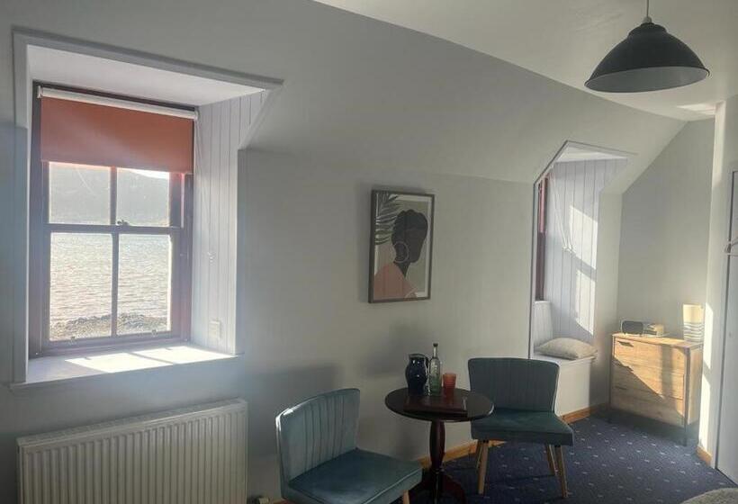 غرفة ديلوكس, Stein Inn