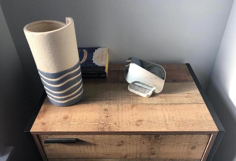 غرفة ديلوكس, Stein Inn