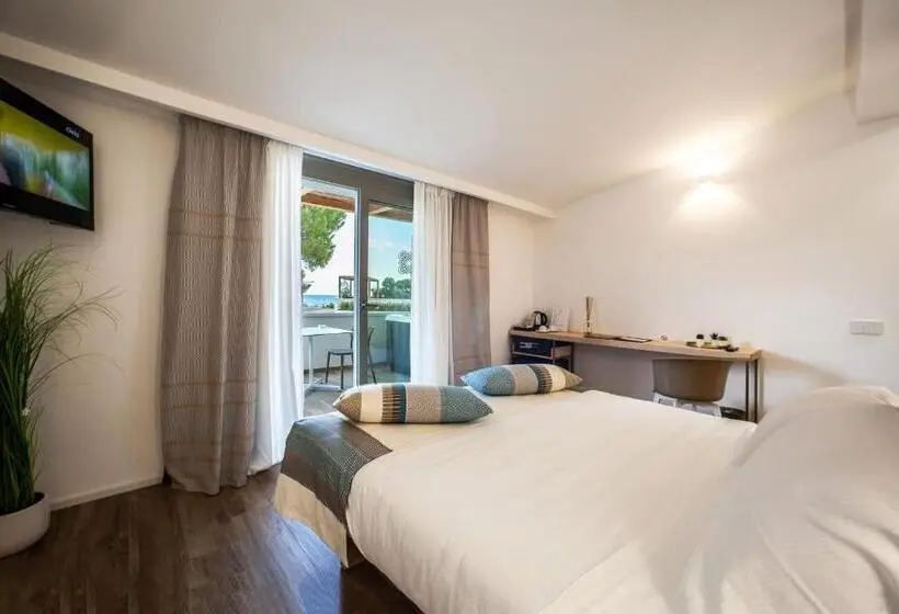 バスタブ付きスタンダードルーム, Noha Lifestyle Hotel   Adults Only