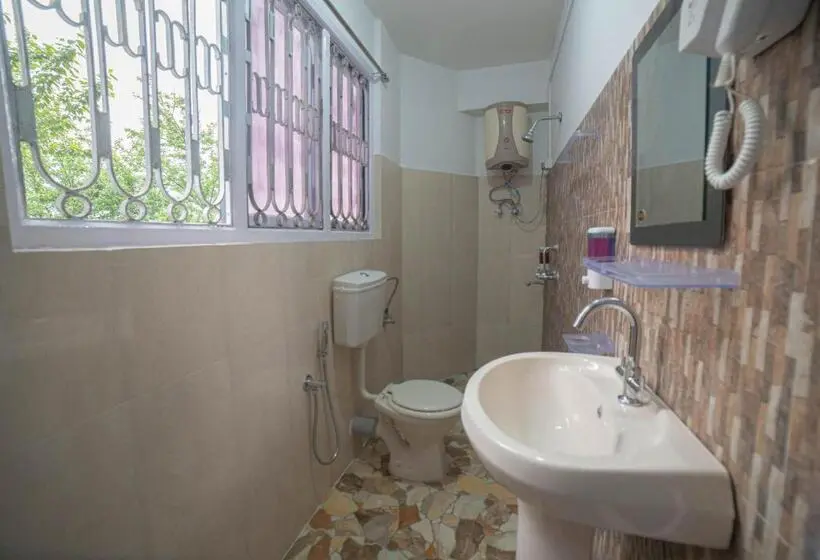 اتاق استاندارد, Tag Along 2 0 Hostel Gangtok