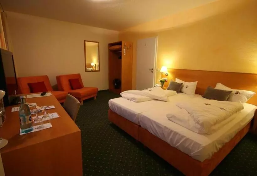 اتاق استاندارد سه نفره, Berggasthof Hotel Igelwirt