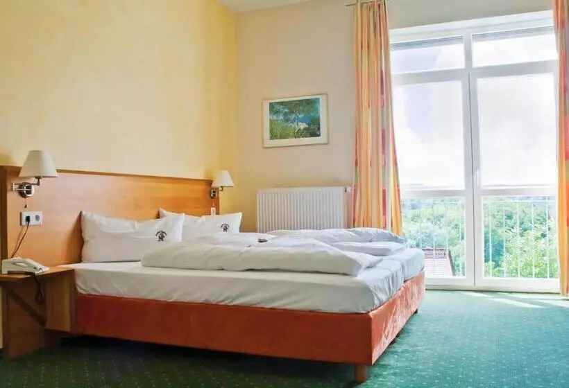 اتاق استاندارد سه نفره, Berggasthof Hotel Igelwirt